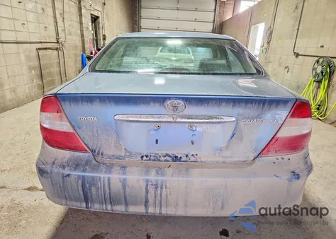 2003 Toyota Camry Le z USA, uszkodzony, nr VIN 4T1BE32K23U694113